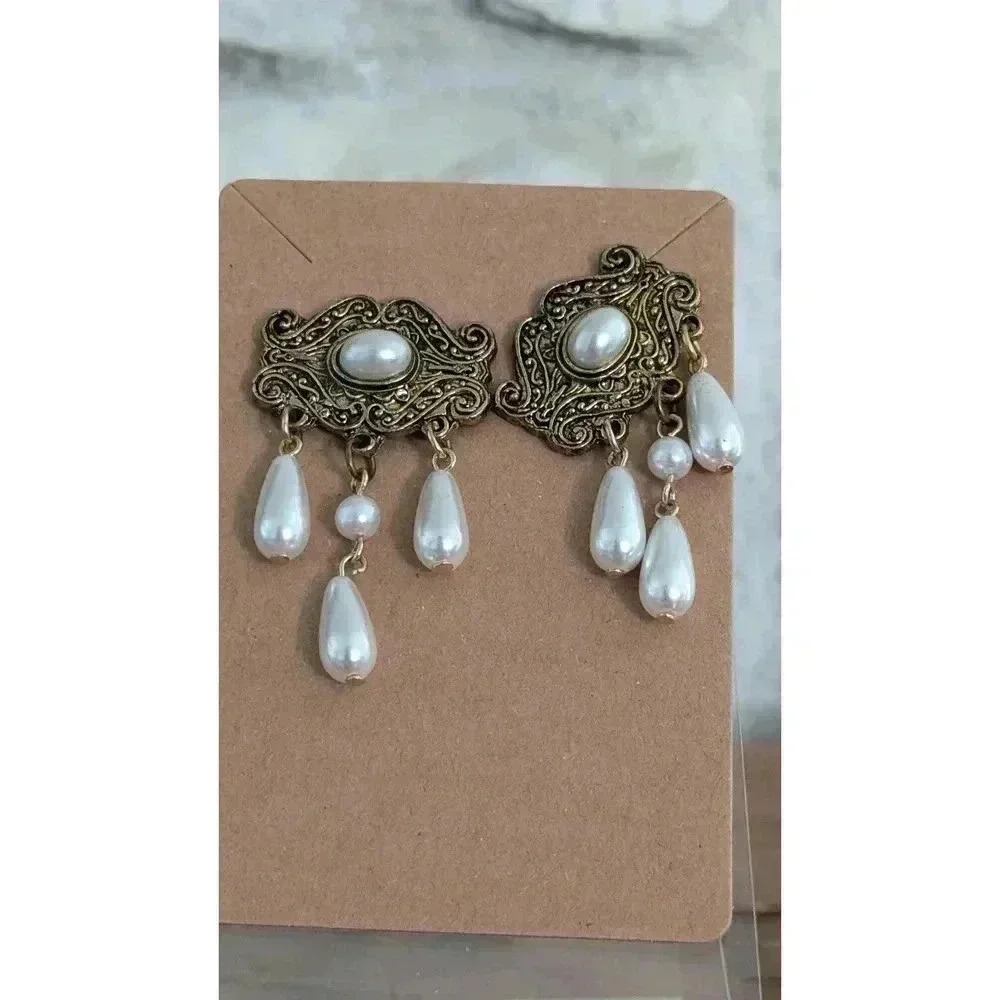 Vintage Victorian Style Silver Tone Teardrop Pearl Earrings
